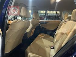 تۆیۆتا ڕاڤ 4